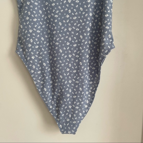 Wild Fable Bodysuit Sweetheart Neckline Medium NWOT - Picture 7 of 8